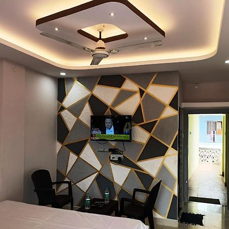 Hotel Grand View Пури Екстериор снимка