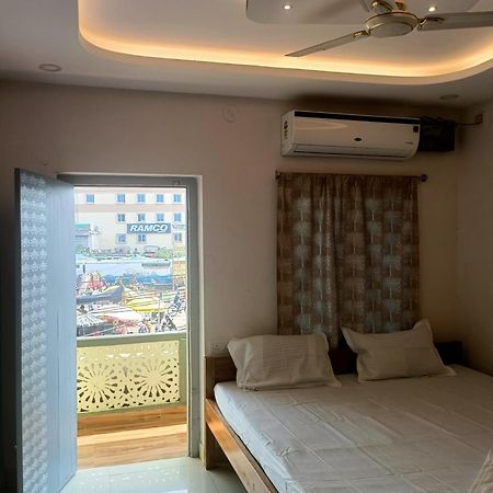 Hotel Grand View Пури Екстериор снимка