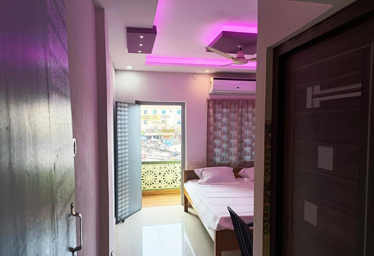 Hotel Grand View Пури Екстериор снимка