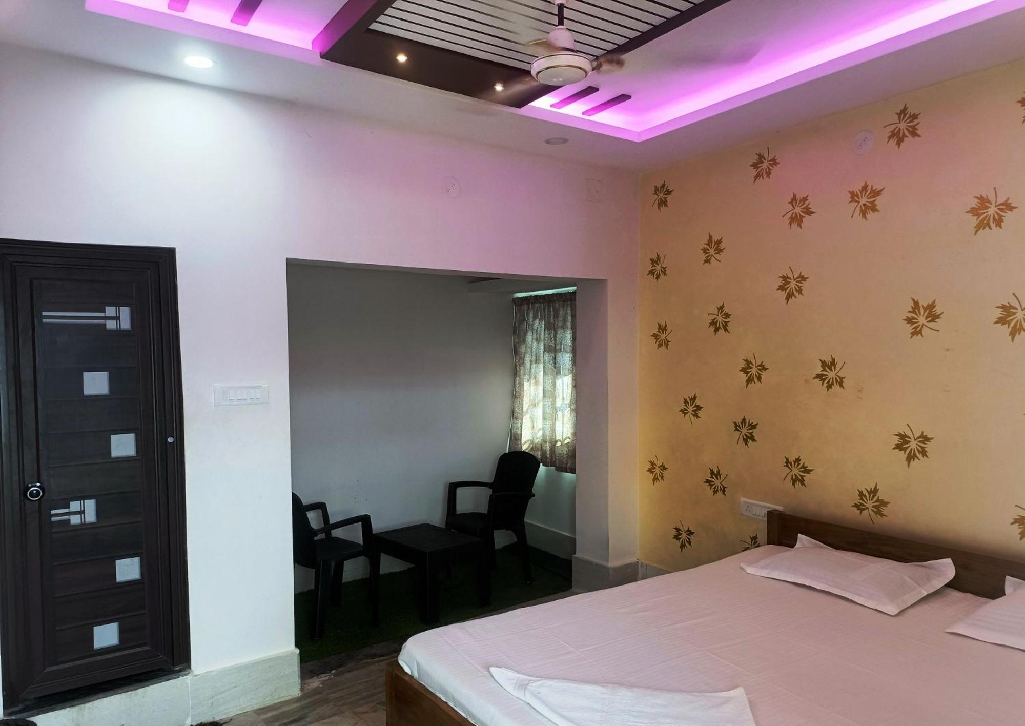 Hotel Grand View Пури Екстериор снимка