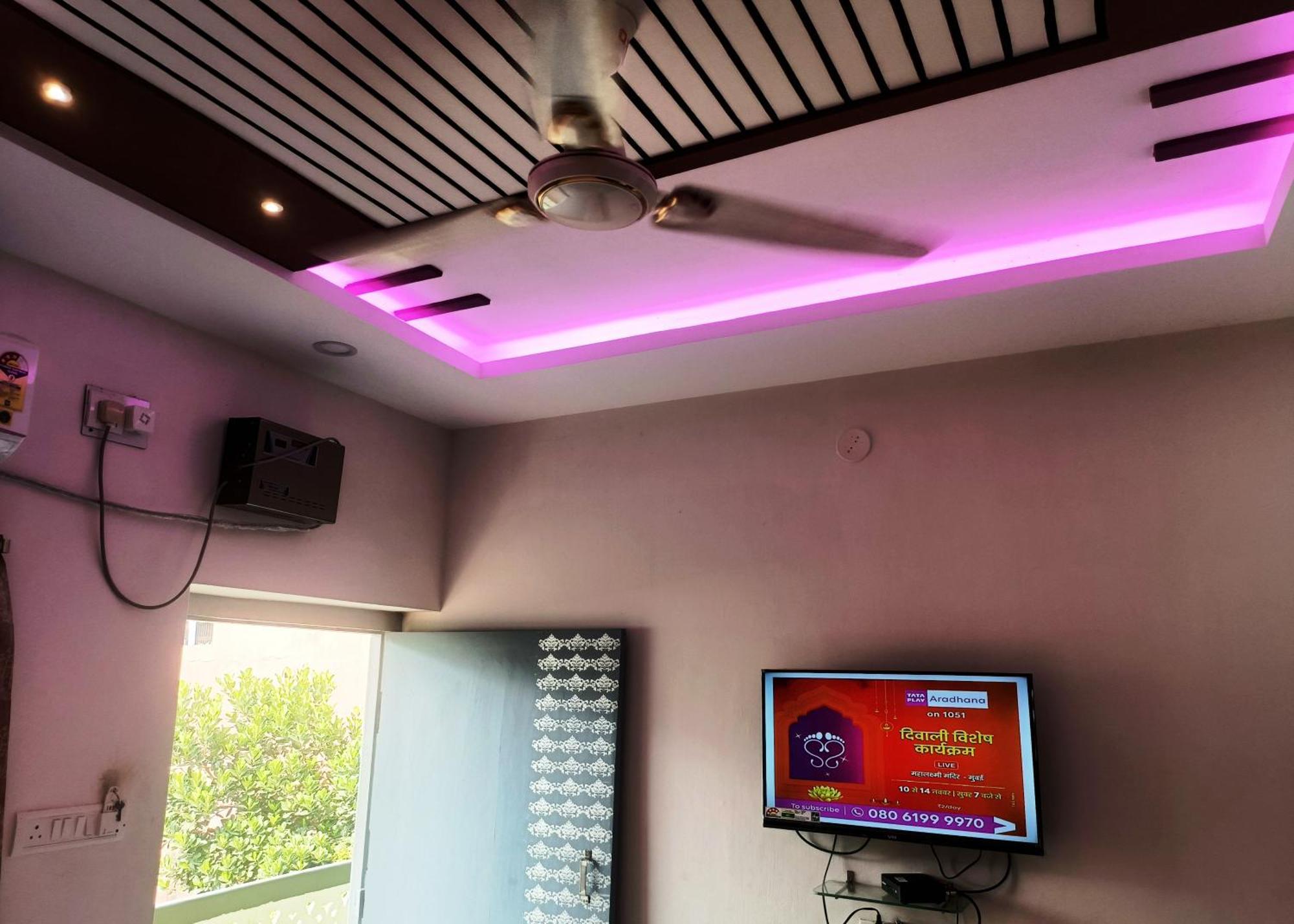 Hotel Grand View Пури Екстериор снимка