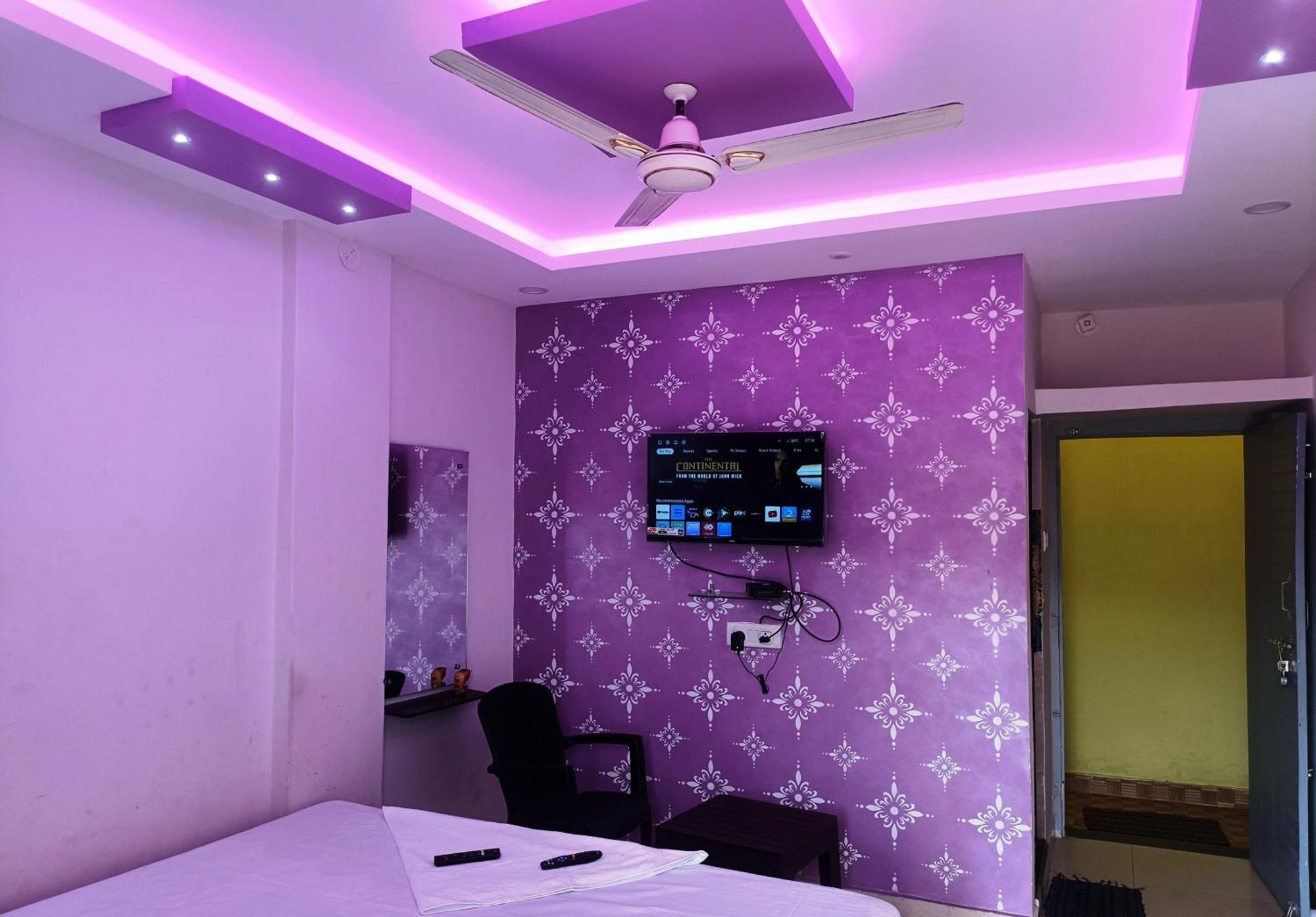 Hotel Grand View Пури Екстериор снимка