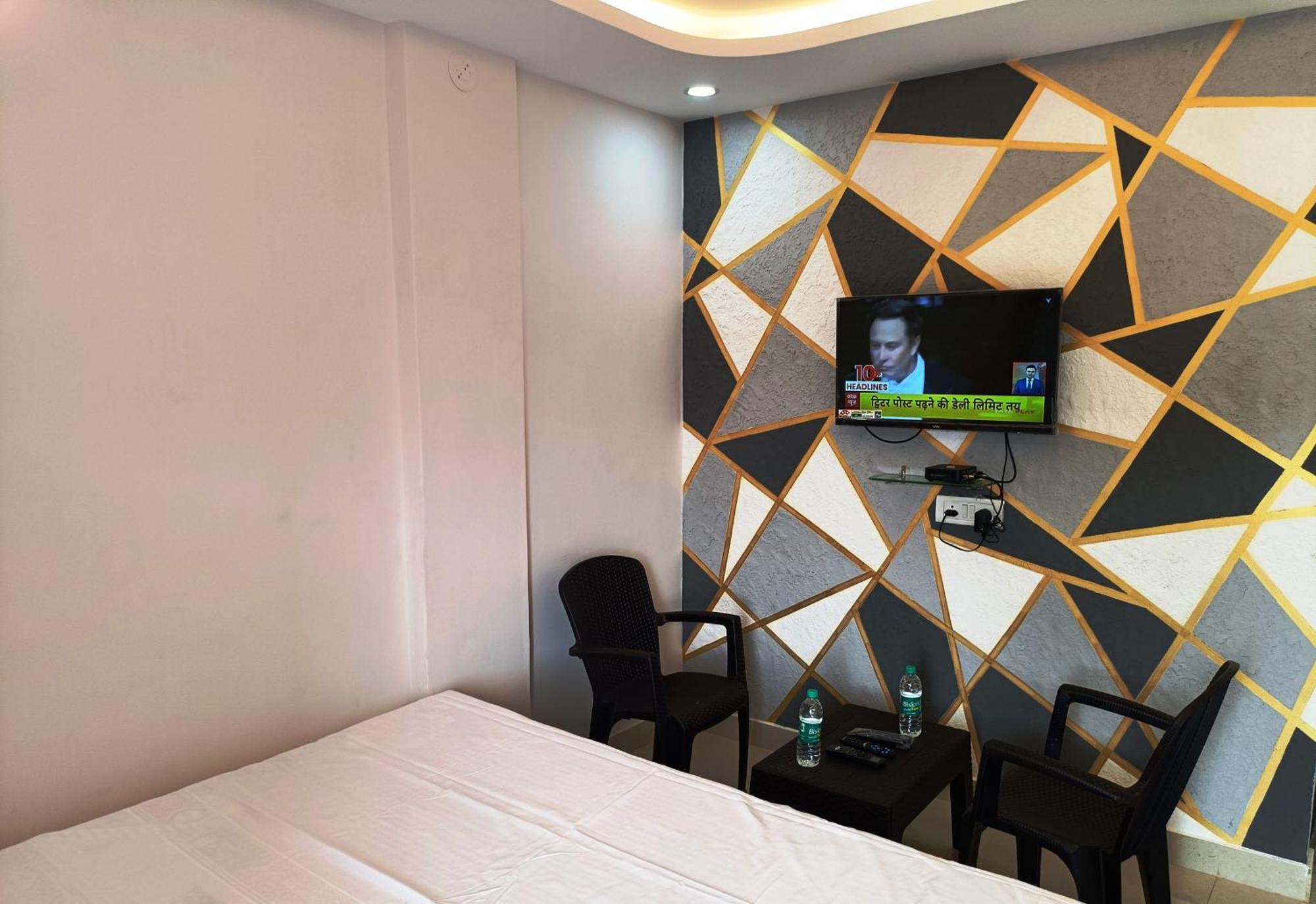 Hotel Grand View Пури Екстериор снимка