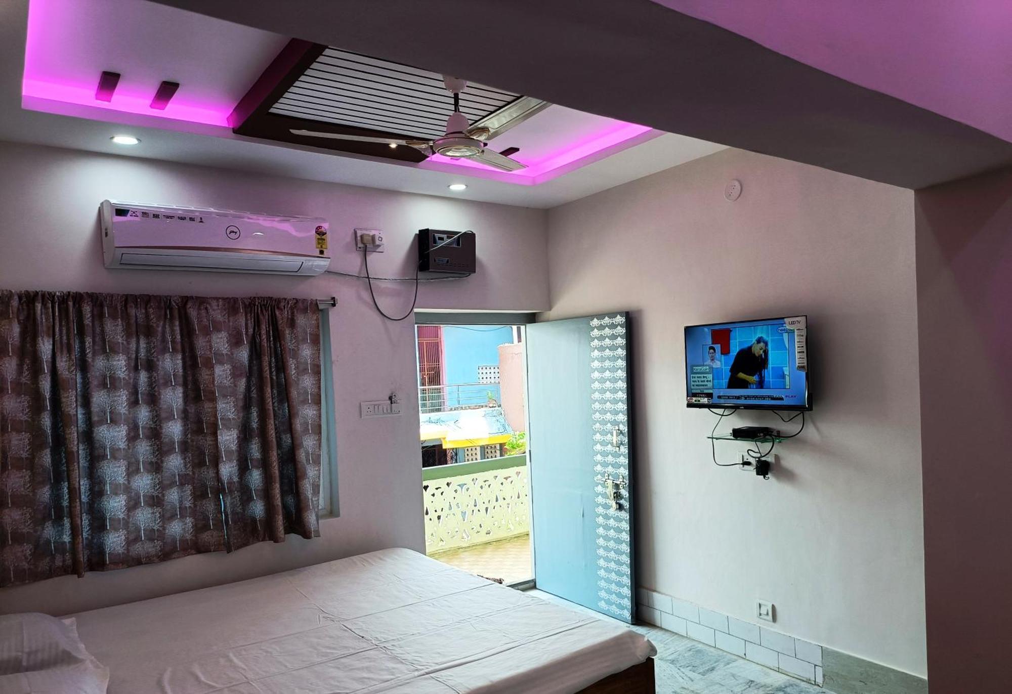 Hotel Grand View Пури Екстериор снимка